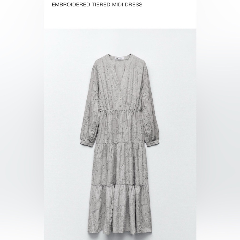 Elegant Gray Long-Sleeve Dress
